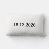 Wifey, minimalist wedding pillow  ランバークッション (裏面)