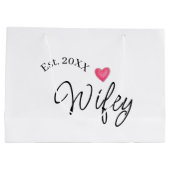 Wifey red heart est. Year future wife valentine's  ラージペーパーバッグ (裏面)