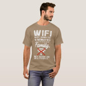 Wifiがダウンした面白い引用符アルコール一家のビデオ友達 Tシャツ (正面フル)
