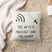 WiFiは剣よりも強し クッション (ブランケット)