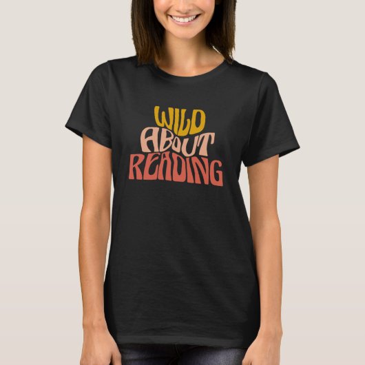 Wild About 読's Bookworm読 Library Tシャツ (正面)