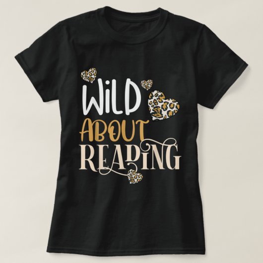 Wild About 読's Leopard Print Book Lover T Tシャツ (デザイン正面)