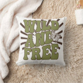 Wild and FREE クッション (ブランケット)