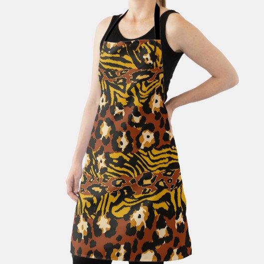 Wild animal leopard and tiger skins patchwork abst エプロン (インサイチュ)