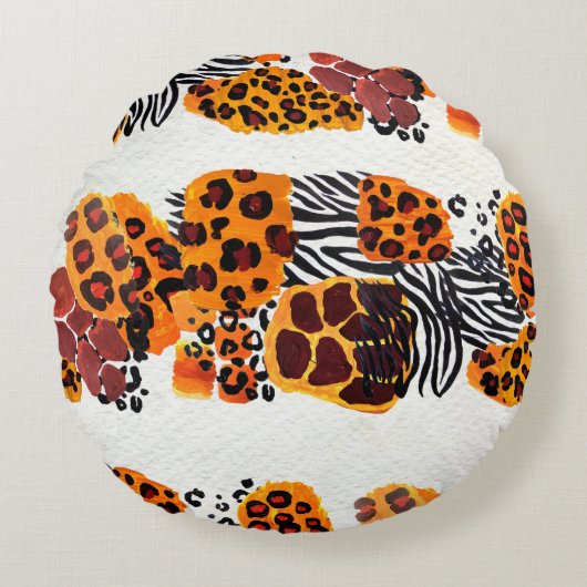 Wild animal mix seamless pattern. Jaguar, leopard, ラウンドクッション (正面)