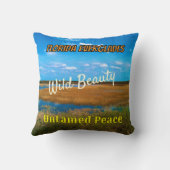 Wild Beauty Untamed Peace Everglades Scenic クッション (裏面)
