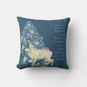 Wild Deer Footprints in Snow – Winter Nature Art クッション (正面)