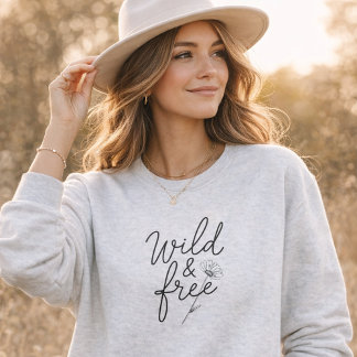 Wild & Free フェミニン フラワー タイポグラフィ スウェットシャツ