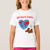 Wild Hearts Explore Map and Hiking Boots Art Tシャツ (正面)