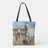 Wild Horses at Home in the Sandwash Basin トートバッグ (裏面)