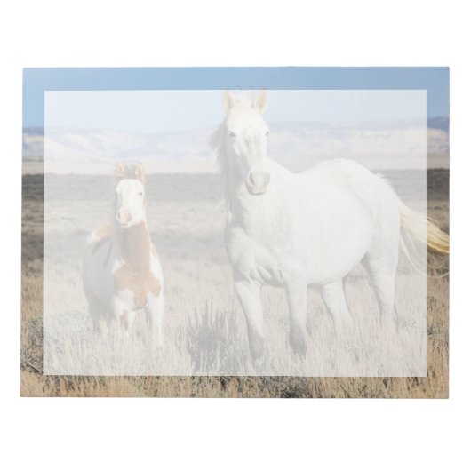 Wild Horses at Home in the Sandwash Basin ノートパッド (正面)