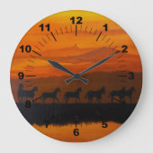 Wild Horses of Montana Painting by Alfred Fox ラージ壁時計 (正面)