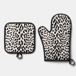 Wild Leopard Energy – Bold Animal Print Fashion 鍋つかみ&鍋敷きセット