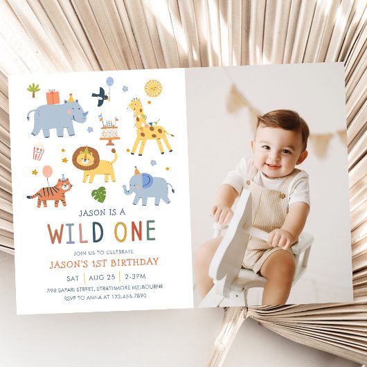 Wild One 1歳の誕生日サファリ動物かわいい写真 招待状