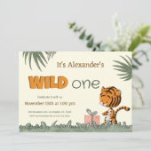 Wild One Cute Tiger Jungle First Birthday Invitati 招待状 (スタンド正面)