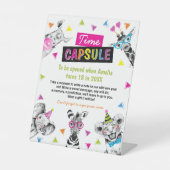 Wild One Safari Animals Birthday Time Capsule Sign 台座サイン (正面)