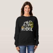 WILD REBEL ALOOF GRAPHIC GRUNGE TYPOGRAPHY スウェットシャツ (正面フル)