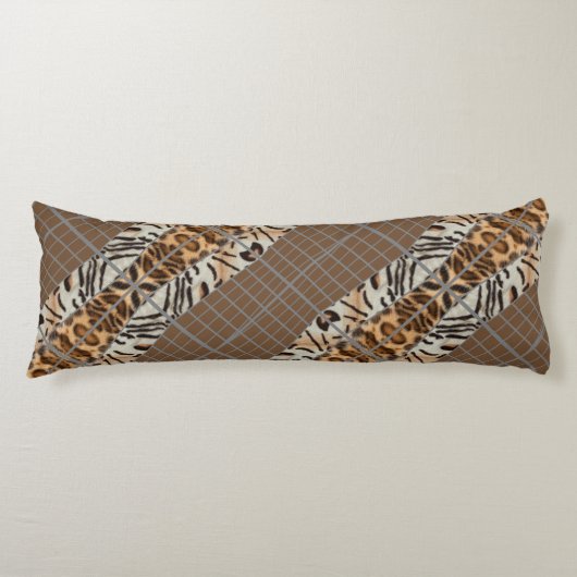 Wildcat Matrix - Bengal Cat Leopard Coffee Pillow ボディピロー (正面)