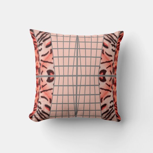 Wildcat Matrix - Bengal Cat Leopard Pink Pillow クッション (正面)