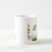 Wildflower Garden & Pink Butterfly Mug – Vintage F コーヒーマグカップ (中央)