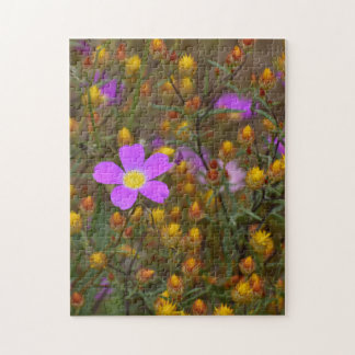 Wildflower Harmony – 紫と金色の花開く ジグソーパズル
