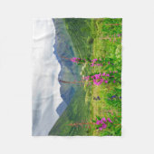Wildflowers Alaskan Valley フリースブランケット (正面)