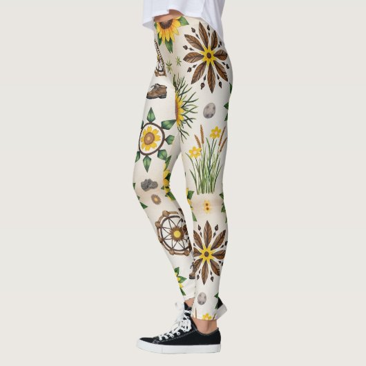 Wildflowers And Natural Seamless Pattern レギンス (左)