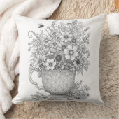Wildflowers & Honey Bee Ink Sketch Throw Pillow クッション (ブランケット)