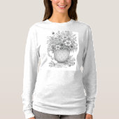 Wildflowers in Patterned Teacup Tシャツ (正面)