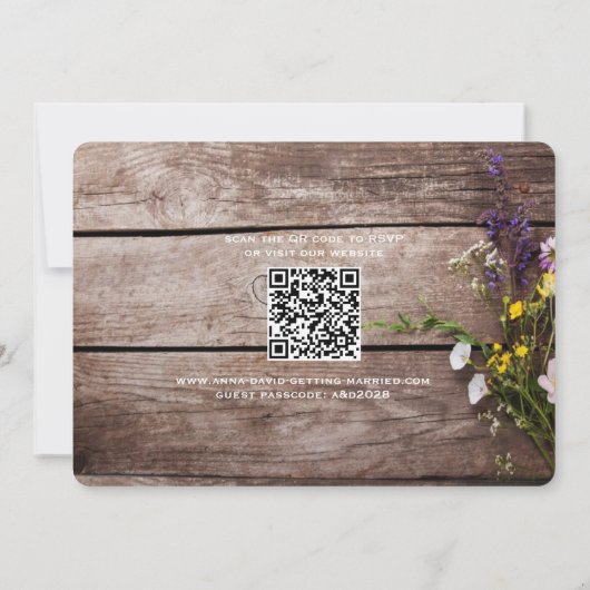 Wildflowers on Wood String Lights Rustic Wedding 招待状 (裏面)