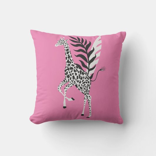 wildlife friendship - Orang Giraffe cushion クッション (正面)