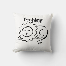 Wildly Punny — ライオンなんて怖くない ミニマリスト ライオンアート クッション