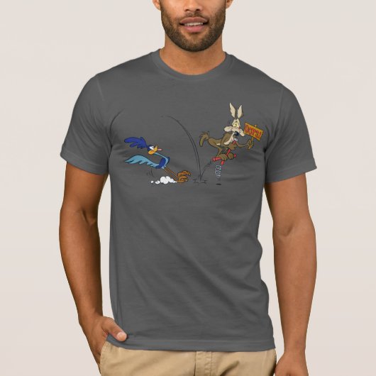 WILE E. COYOTE™とROAD RUNNER™ポゴスティック Tシャツ (正面)