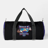 WILE E. COYOTE™ フットボールクラブ バッジ ダッフルバッグ (裏面)