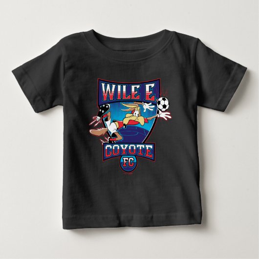 WILE E. COYOTE™ Football Club Badge ベビーTシャツ (正面)