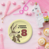 WILE E. COYOTE™ Looking Proud ペーパープレート (パーティー)