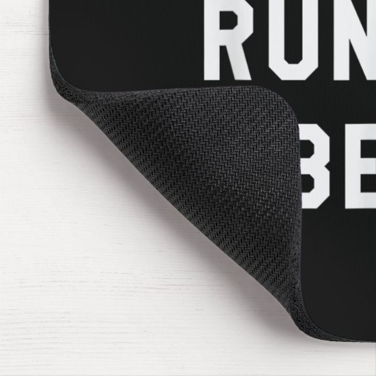 Will Run For Beer Funny Motivational Running Tee マウスパッド (コーナー)