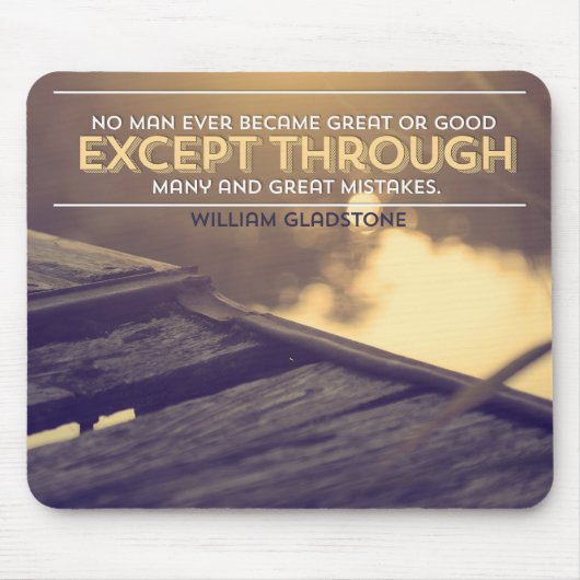 William Gladstone感動的引用文「ミス」 マウスパッド (正面)