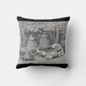 William H. Beard - Bear Stung by Bees クッション (裏面)