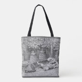 William H. Beard - Bear Stung by Bees トートバッグ (裏面)