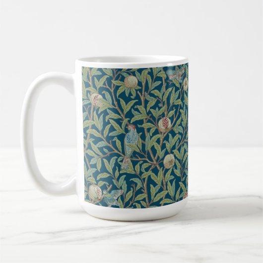 William Morris "Bird and Pomegranate" コーヒーマグカップ (左)