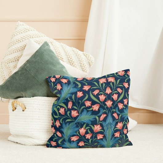 William Morris Blue and Pink Floral Pattern クッション