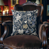 William Morris Botanical Damask Pattern クッション