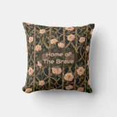 William Morris Chic Rose Trellis Home of the Brave クッション (正面)