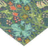 William Morris Golden Lily Floral Pattern テーブルクロス (アングル)