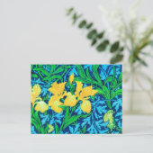 William Morris Irises、Yellow and Cobalt Blue ポストカード (スタンド正面)