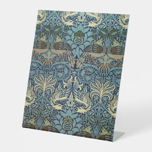 William Morris Peacock and Dragon Woven Design 台座サイン (正面)
