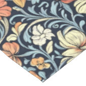 William Morris style floral acanthus pattern テーブルクロス (アングル)