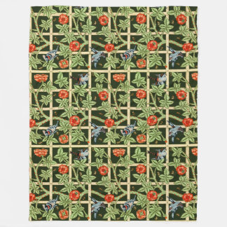 William Morris Trellis Pattern in Green フリースブランケット