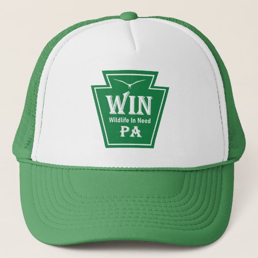 WIN Logo Trucker Hat キャップ (正面)